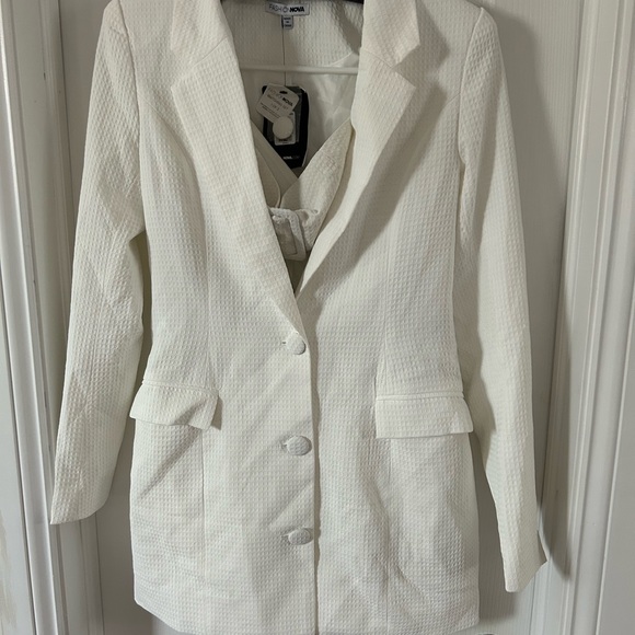 Women's White Textured Blazer - Picture 1 of 5